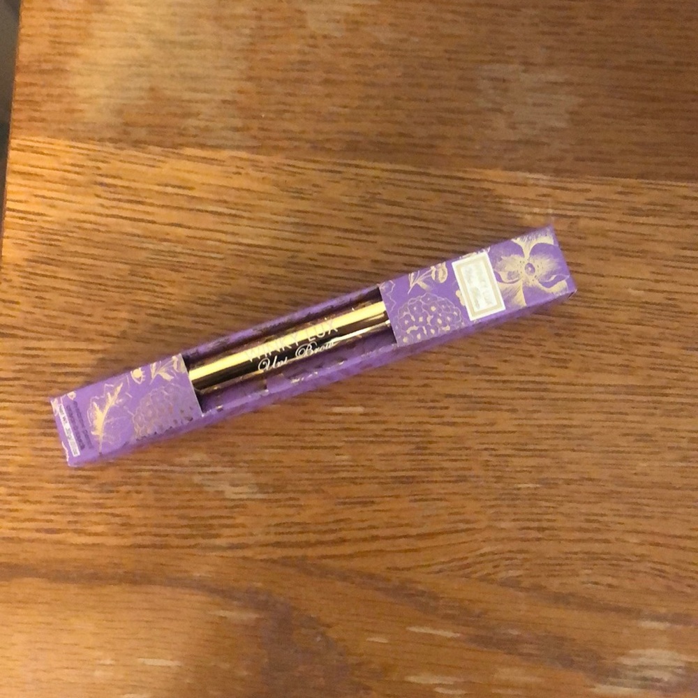 WINKYLUX Uni-Brow Universal Eyebrow Pencil